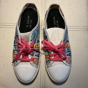 Colorful Women's Sneakers with Pink Laces
